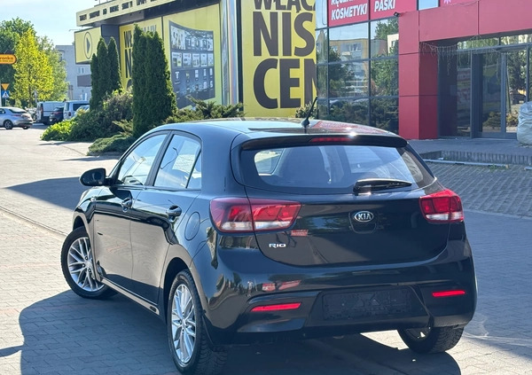 Kia Rio cena 35800 przebieg: 93950, rok produkcji 2017 z Ostrołęka małe 466